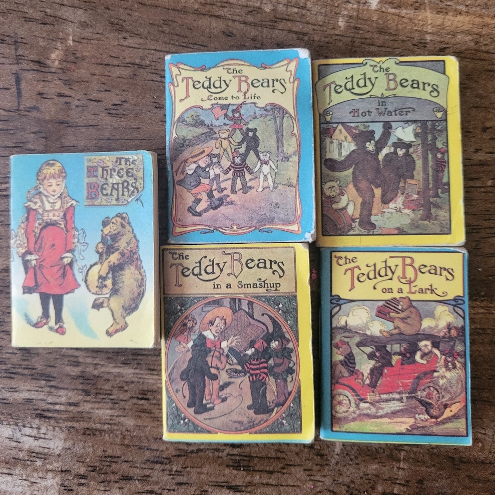 Merrimack Miniature Teddy Bear Books